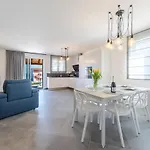 Villa Charm