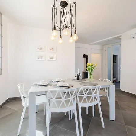 Charm Villa Tkon