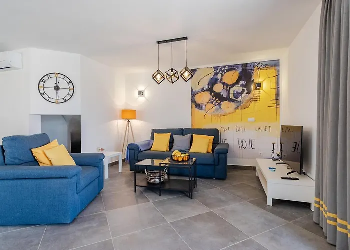 Villa Charm